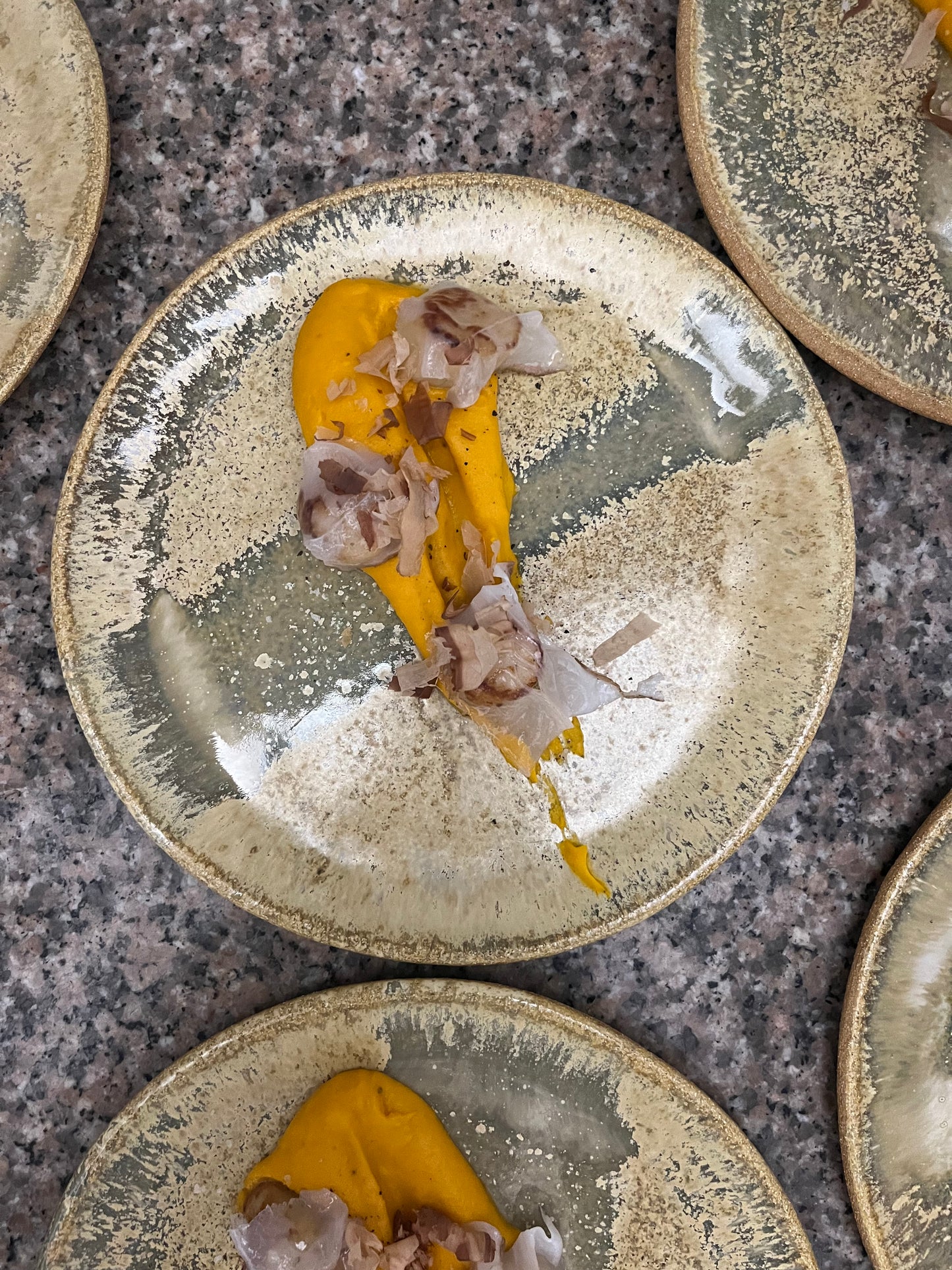 Assiettes « les lézards », Collab avec Mosselbay, pièces uniques