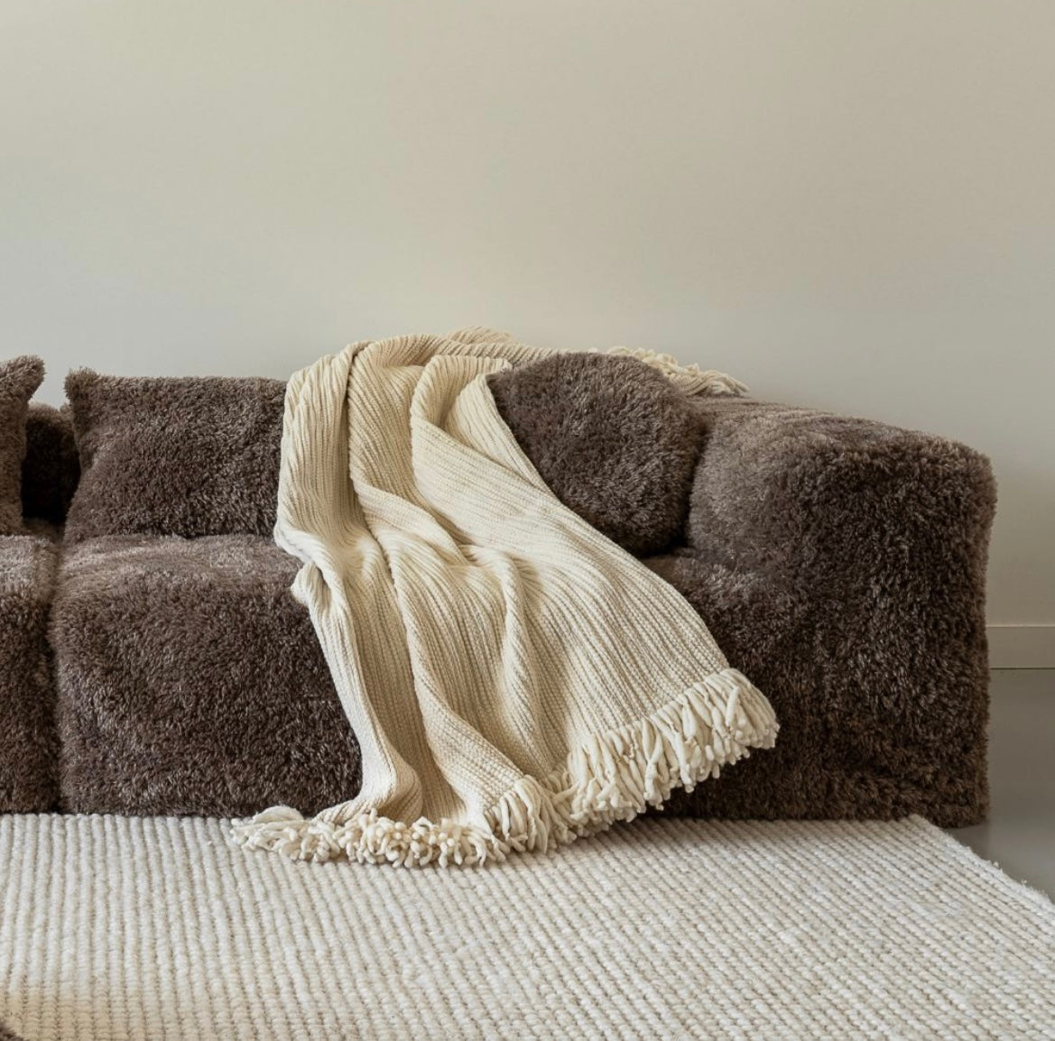 Plaid frangé en laine MURMURE - Bed and Philosophy
