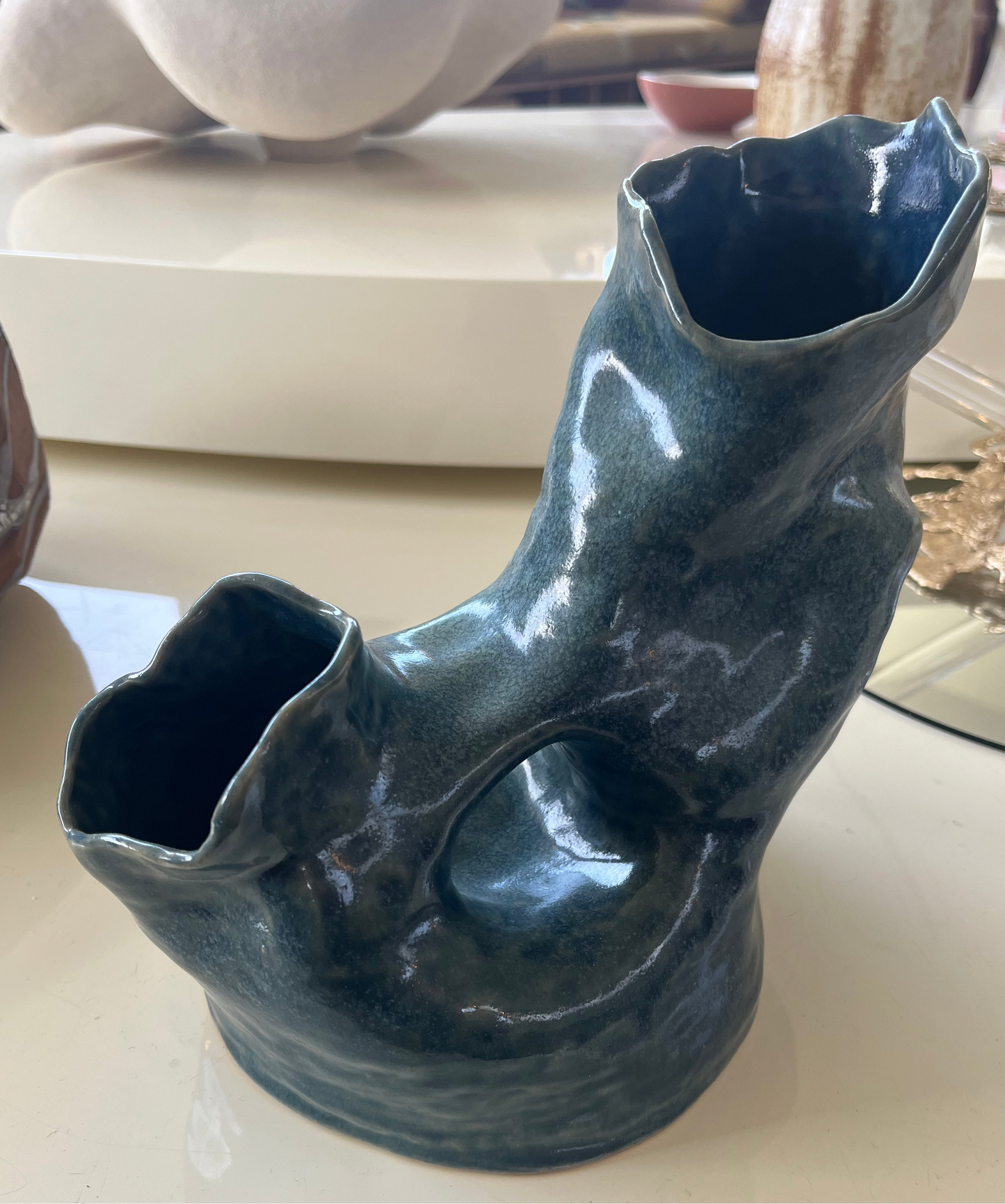 Vase corail bleu I, Cora