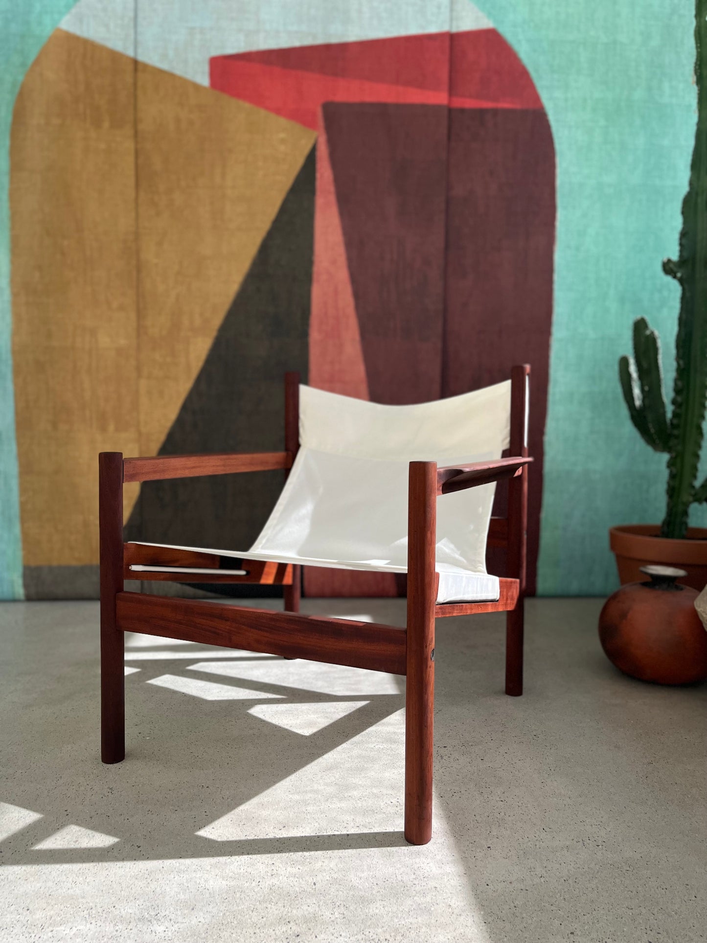 Paire de fauteuils « Roxinho »