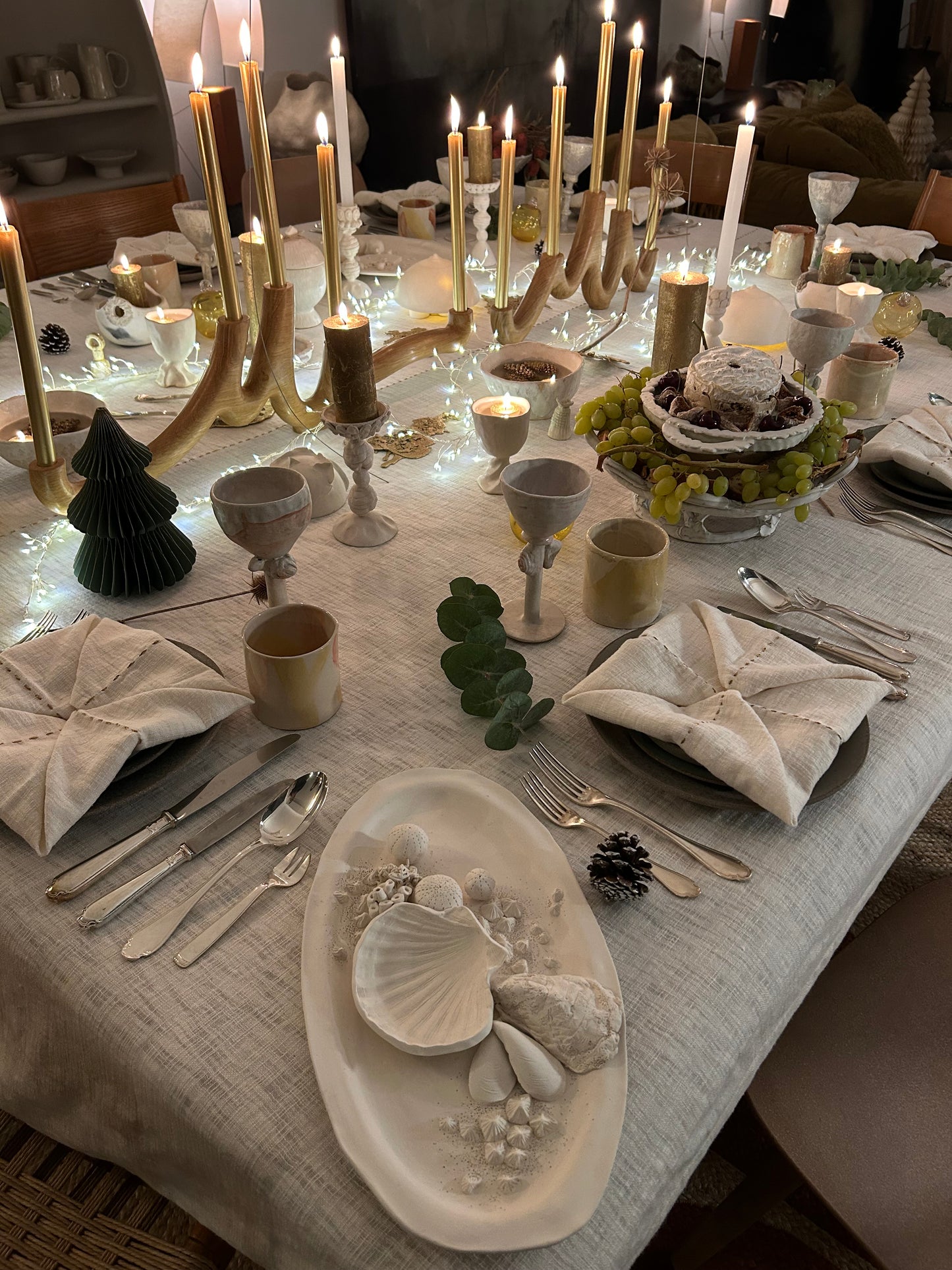 Plat Barbotine Coquillages, non émaillé - Maison Bonjour