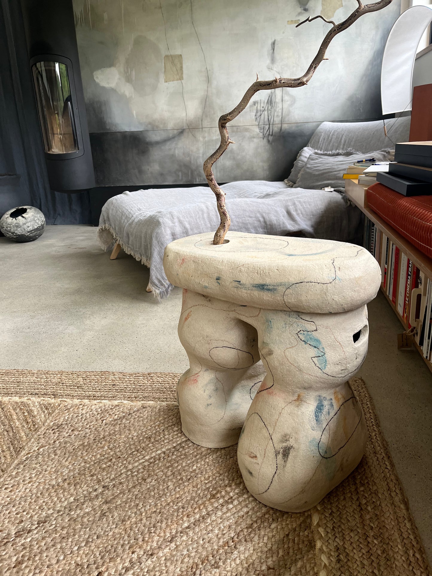 Tabouret vase-jarre avec son capuchon plateau - Collab Maison Makeba x MR Céramique
