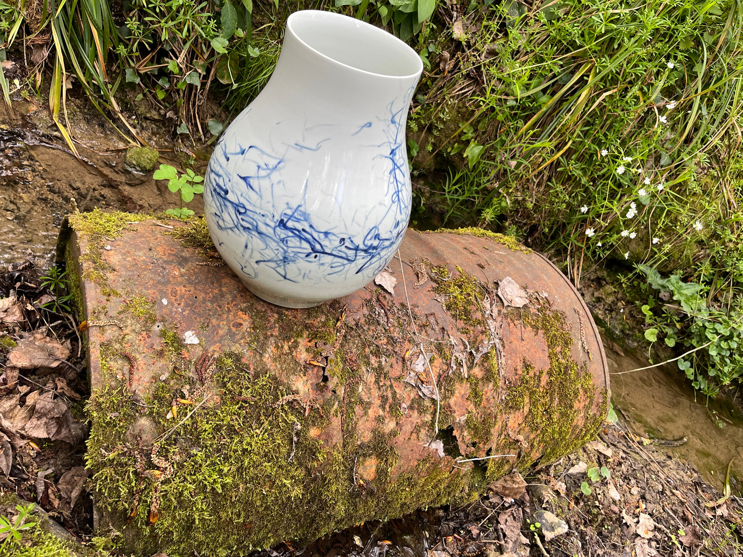 Made by them Vase08