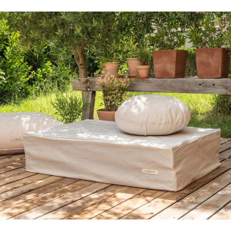 PALETTE OUTDOOR, Bed and Philosophy