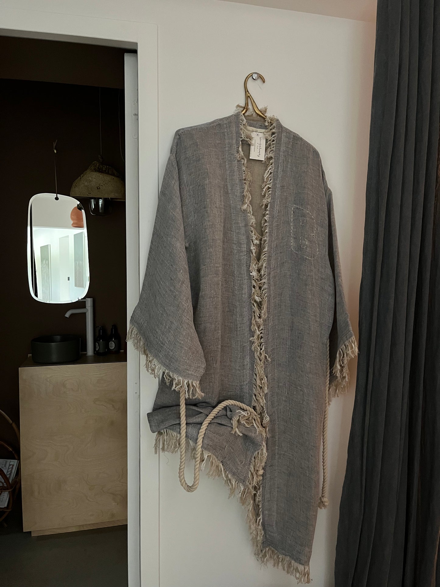 Kimono Garace Bed and Philosophy
