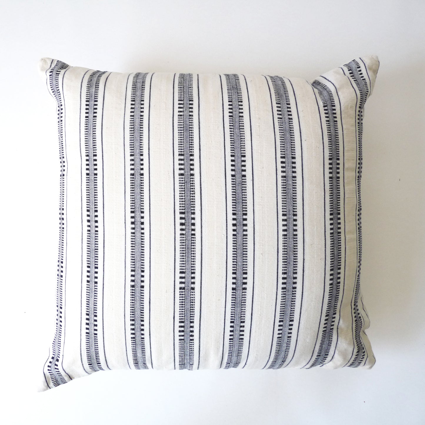 Coussins Atelier Bacodji en différents formats