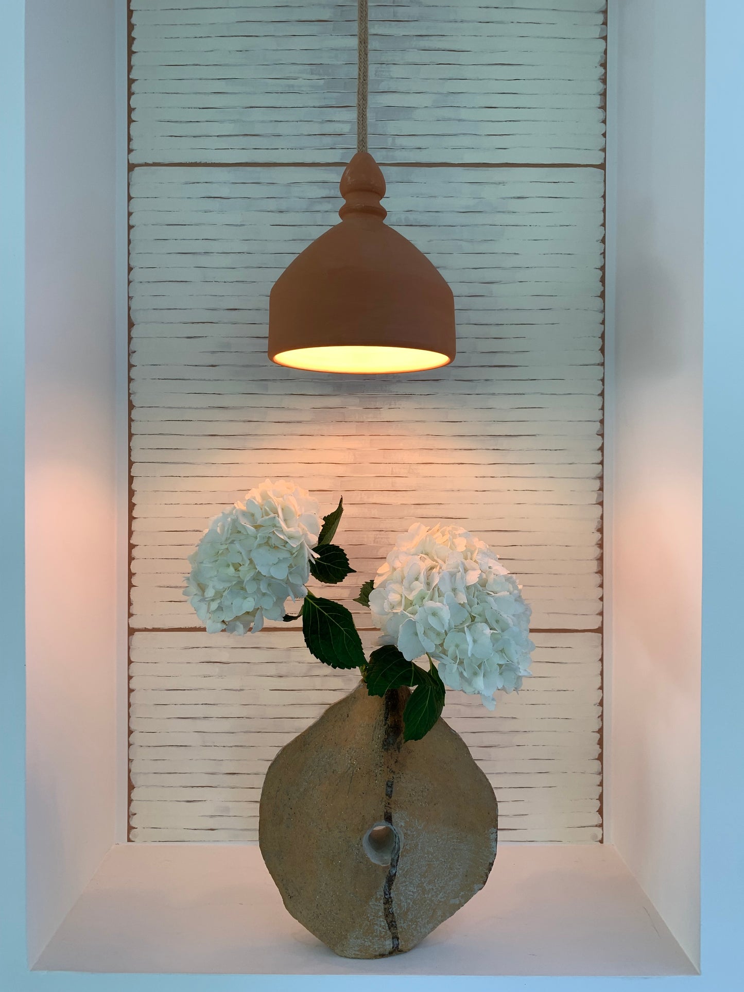 Vase avec son secret au centre Céramique Thais