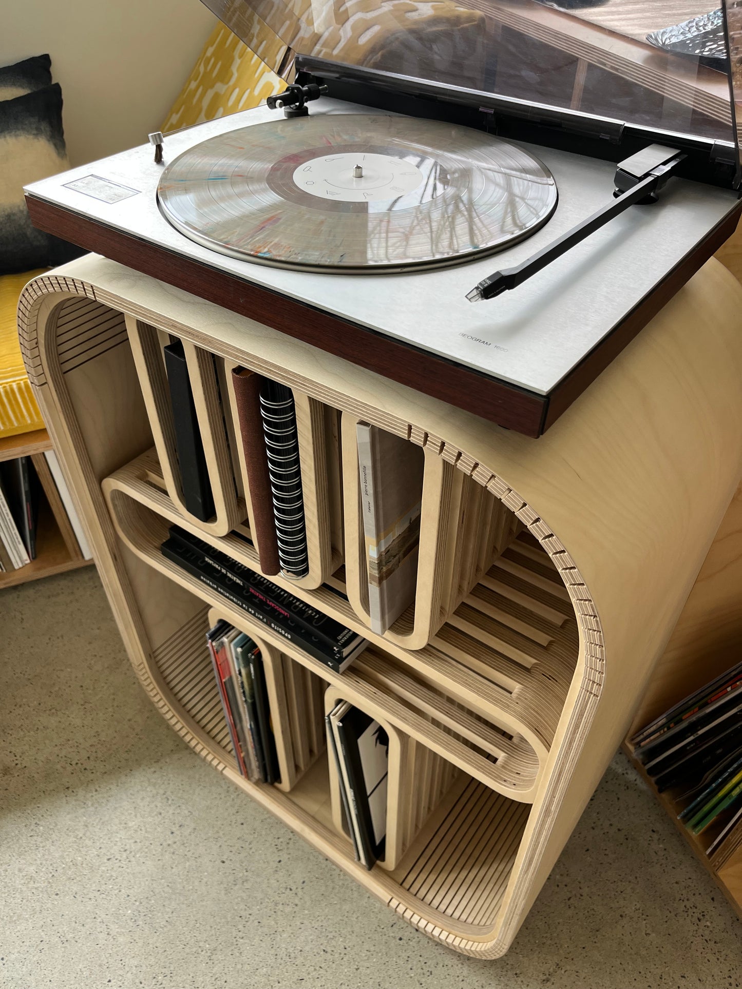 Meuble Vinyl Mudd Architects