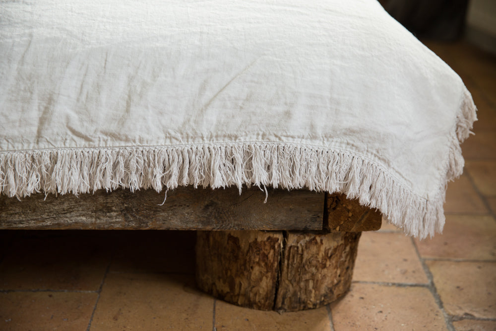 Édredon Snob Frangé Bed and Philosophy