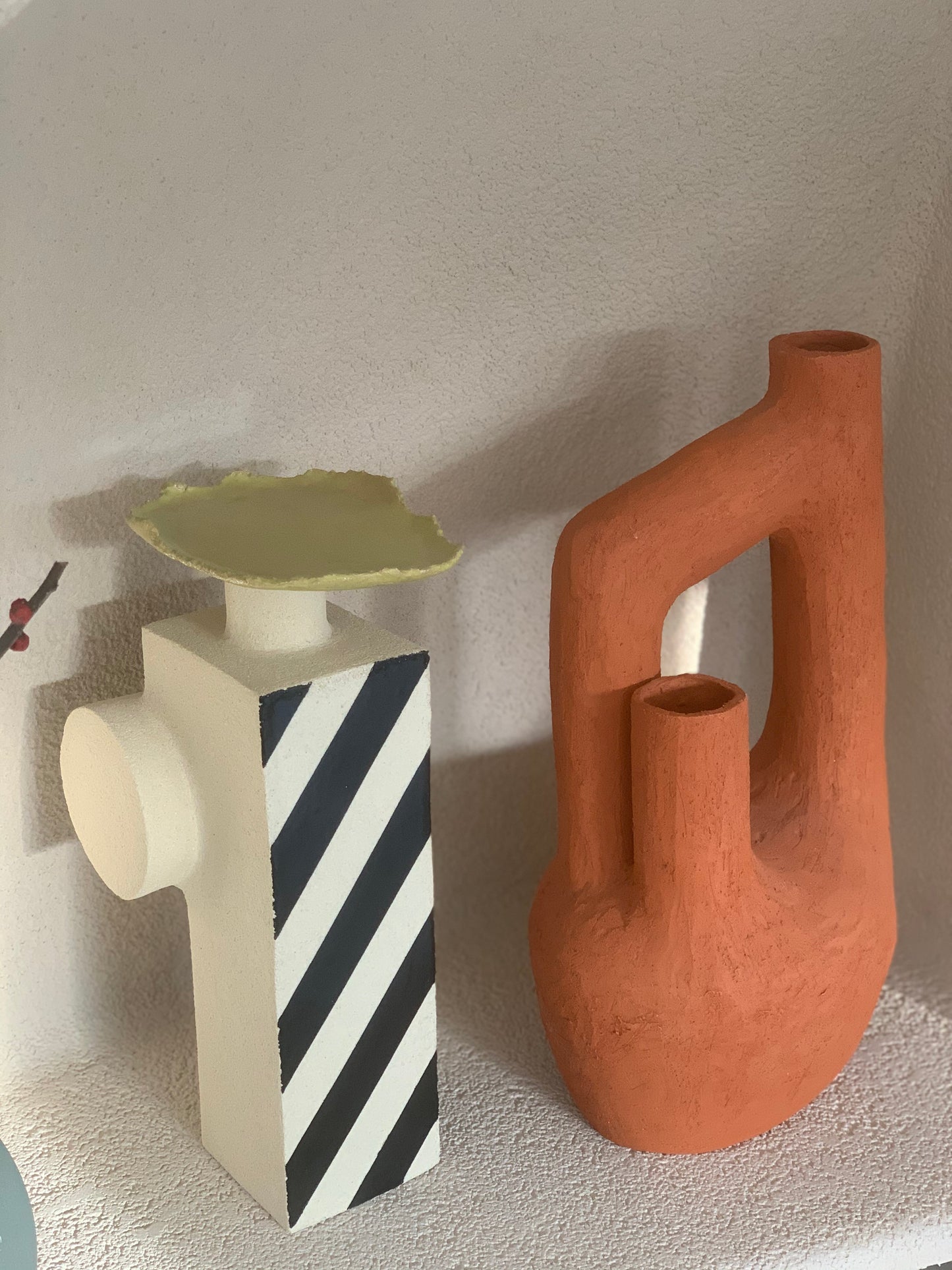 La Mano Studio Ateno Présentoir