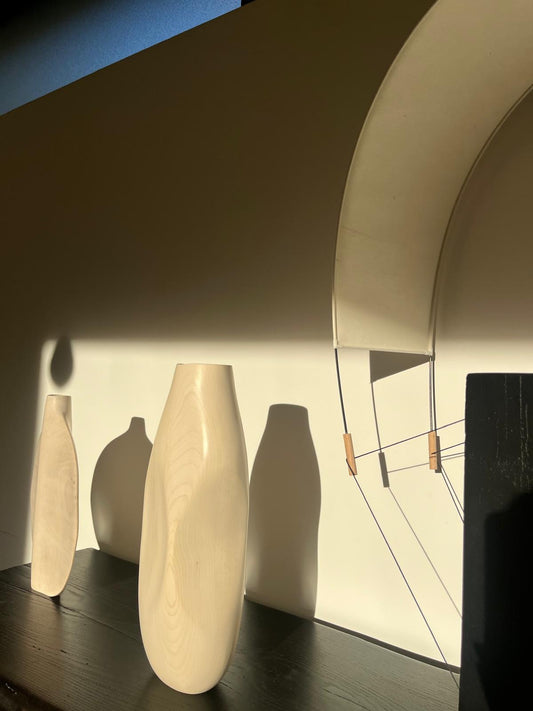 Vase en bois massif, Lorien Cau