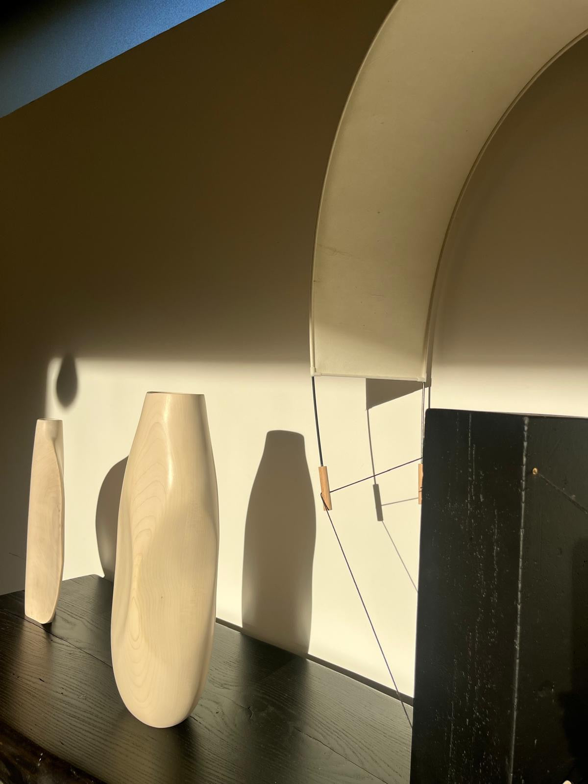 Vase en bois massif, Lorien Cau