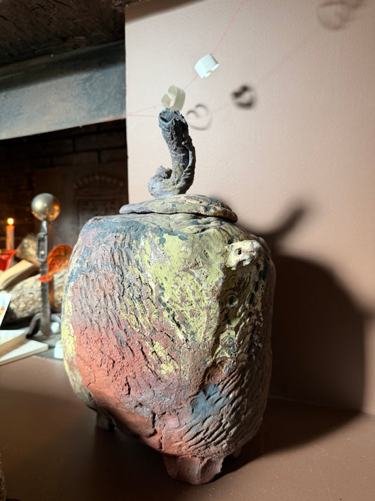 BOITE ZOOMORPHE, Peint à la main , Hannah André