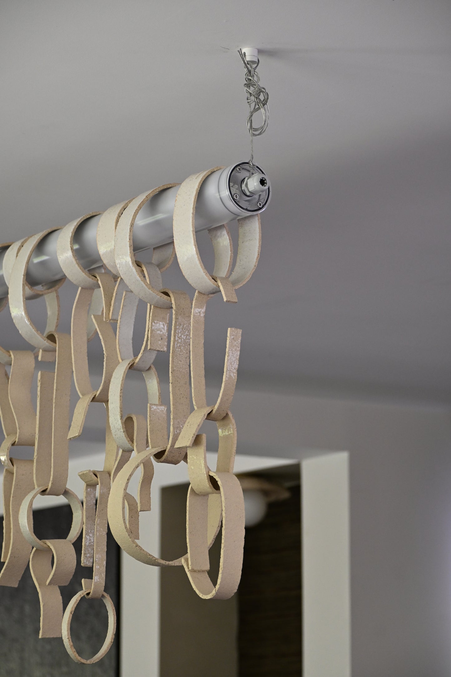 Maison Makeba Signature x CCÉRAMIQUE - Objet Sculptural/Suspension - J'Habille la Lumière