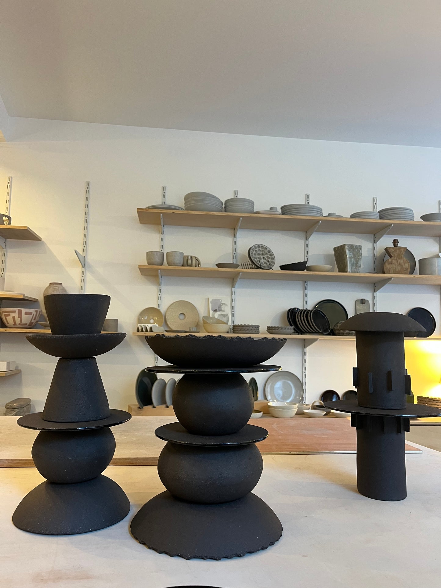 Maison Makeba Signature x CCÉRAMIQUE - Totem Sculptural/Luminaire/Suspensions