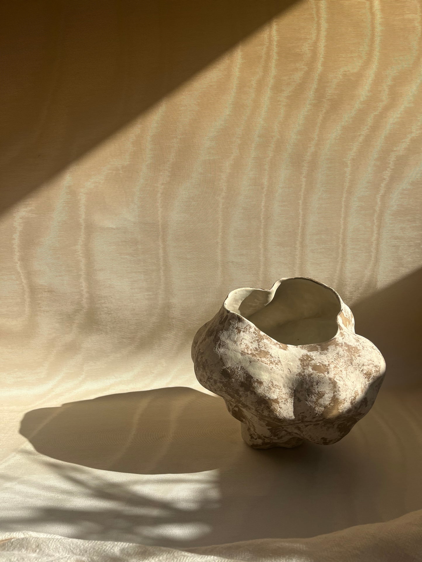 Cora - Vase - Sable