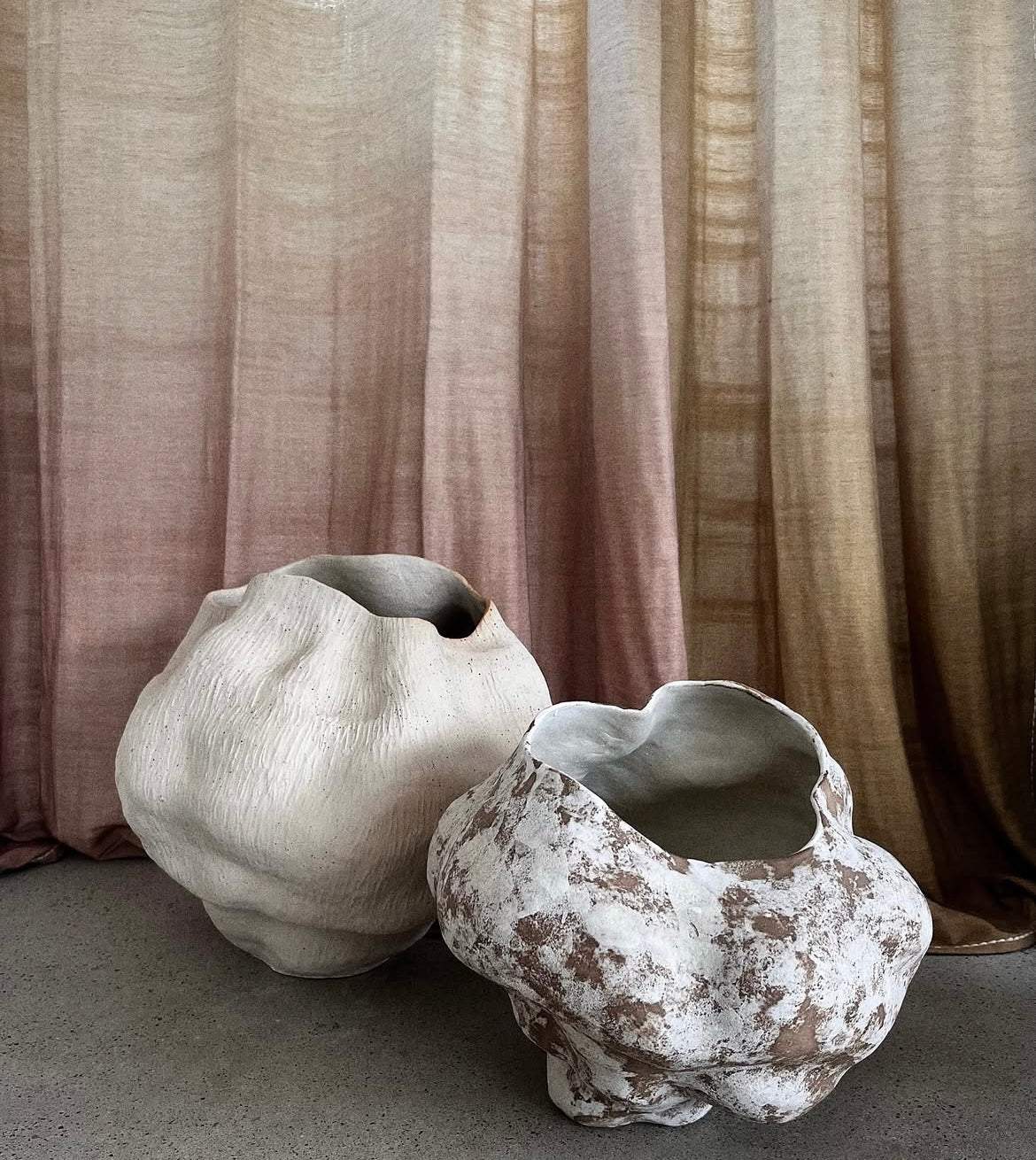 Cora - Vase - Sable