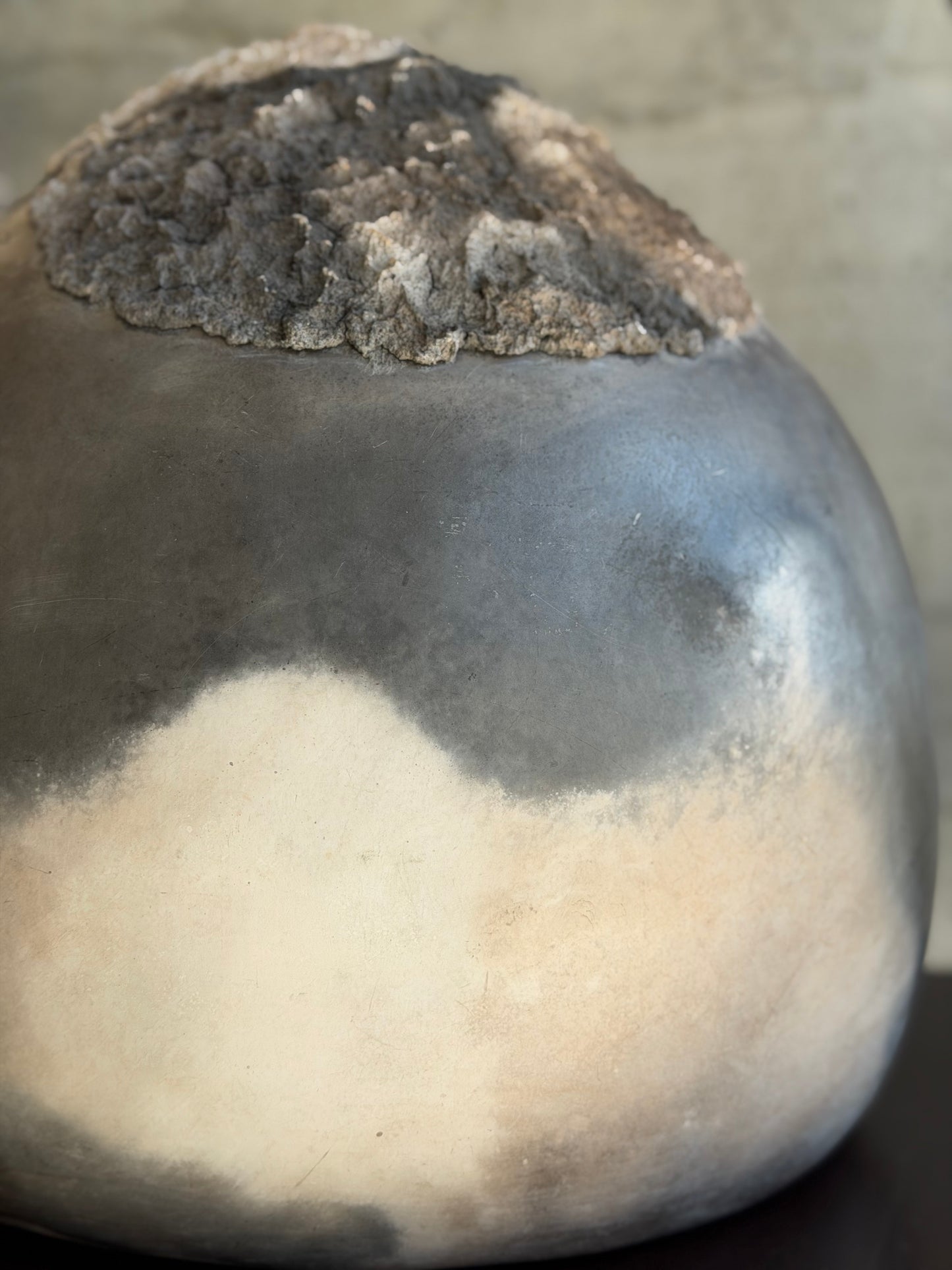 Hannah André - Amphore Enfumage 2 Primitive