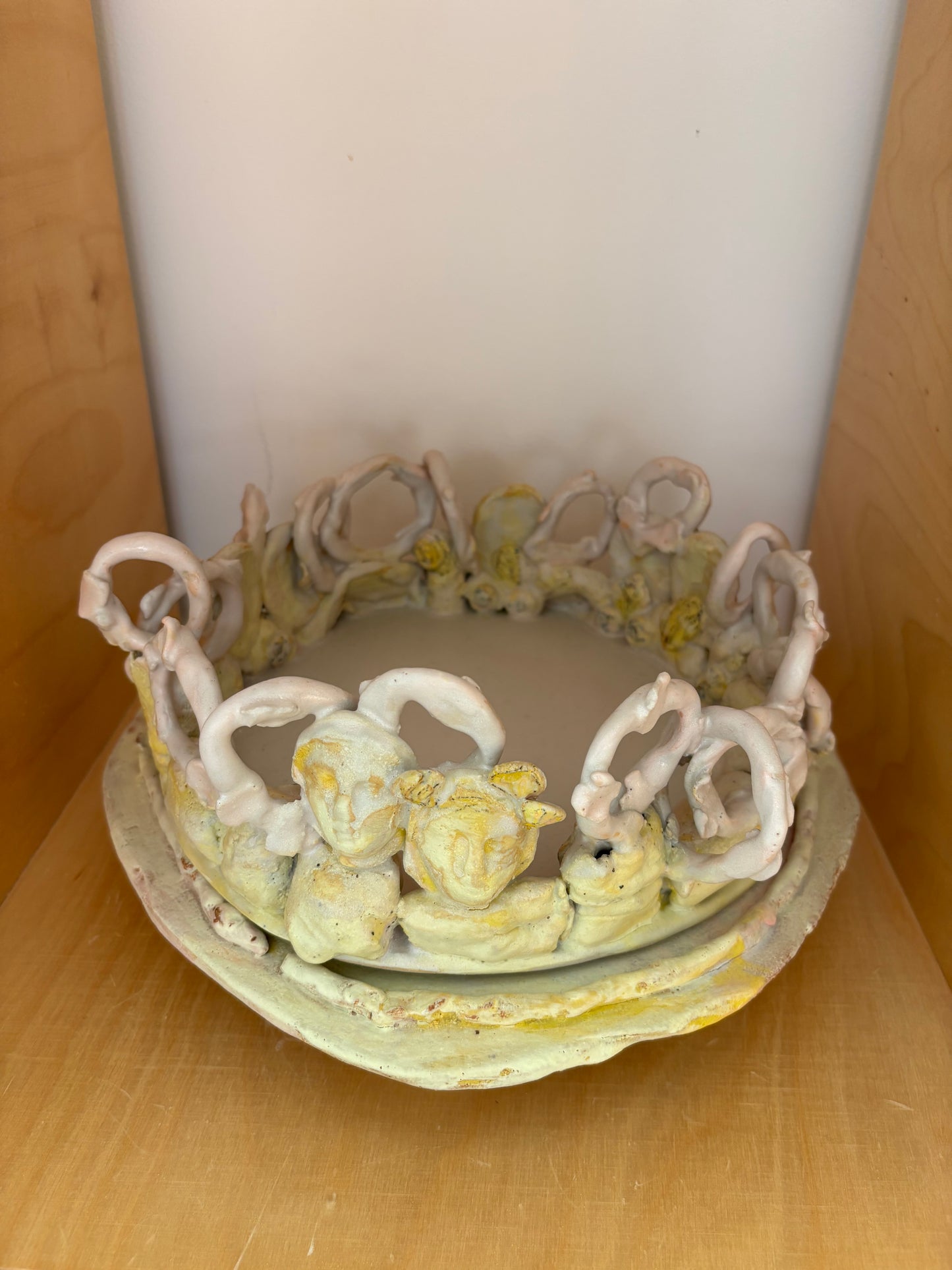 Socle Plat Visages - Anne Saltel