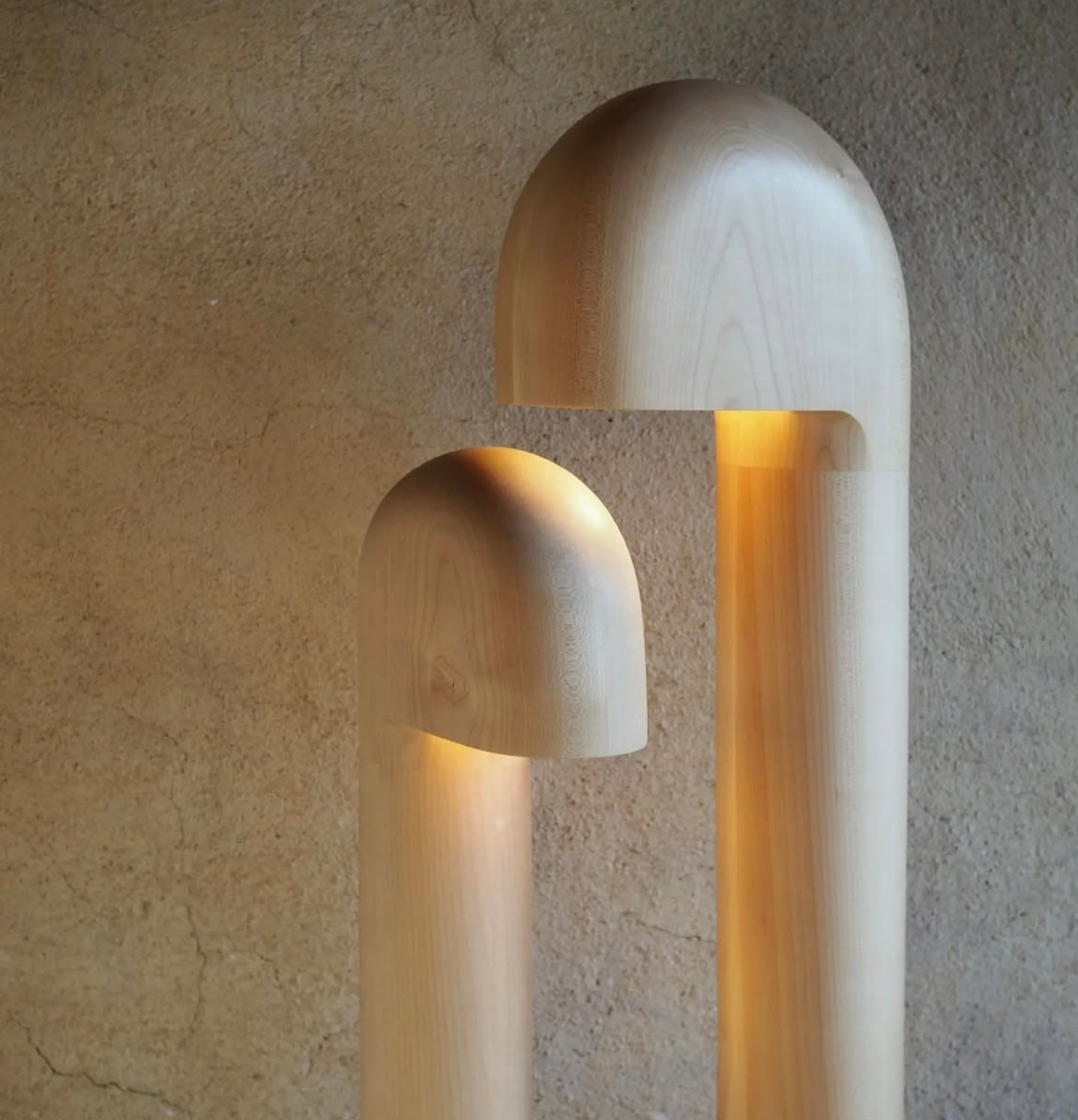 Lampadaire en bois d'érable Studio Cabane