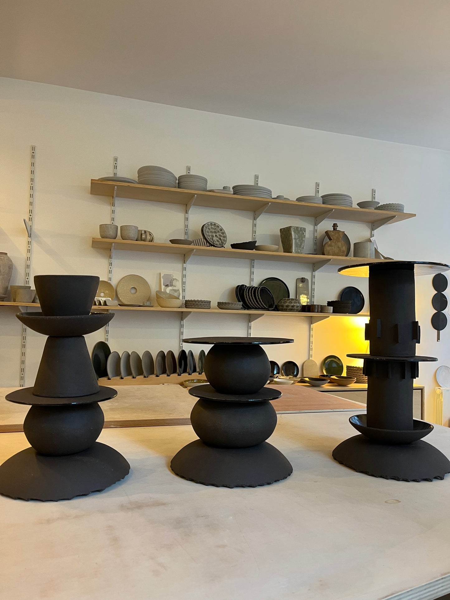 Maison Makeba Signature x CCÉRAMIQUE - Totem Sculptural/Luminaire/Suspensions