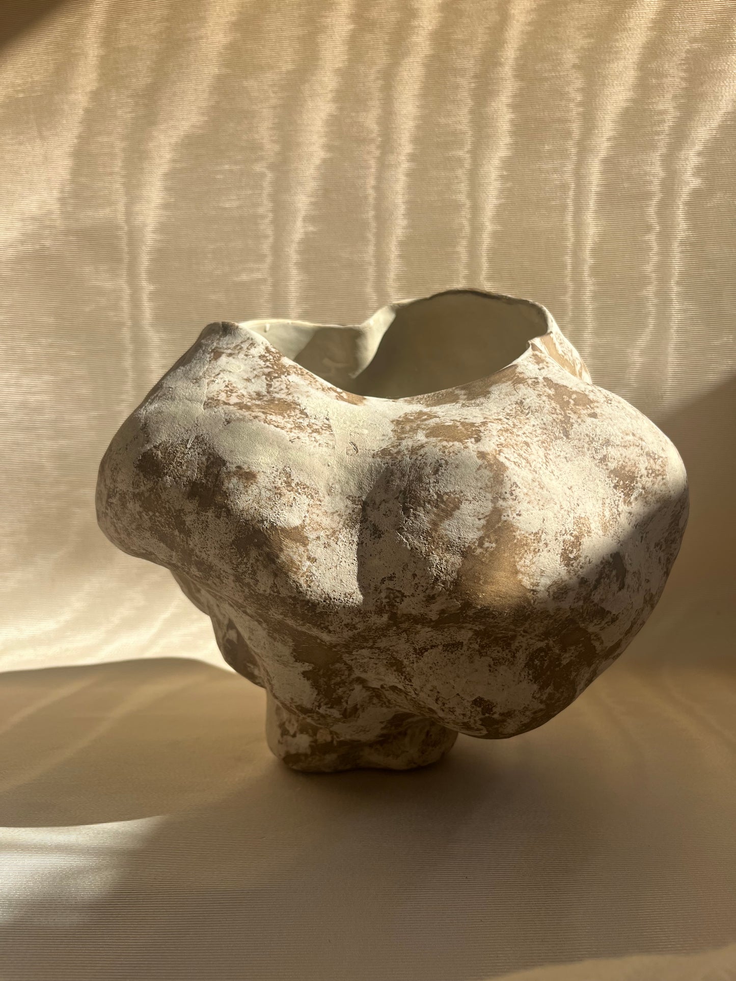 Cora - Vase - Sable