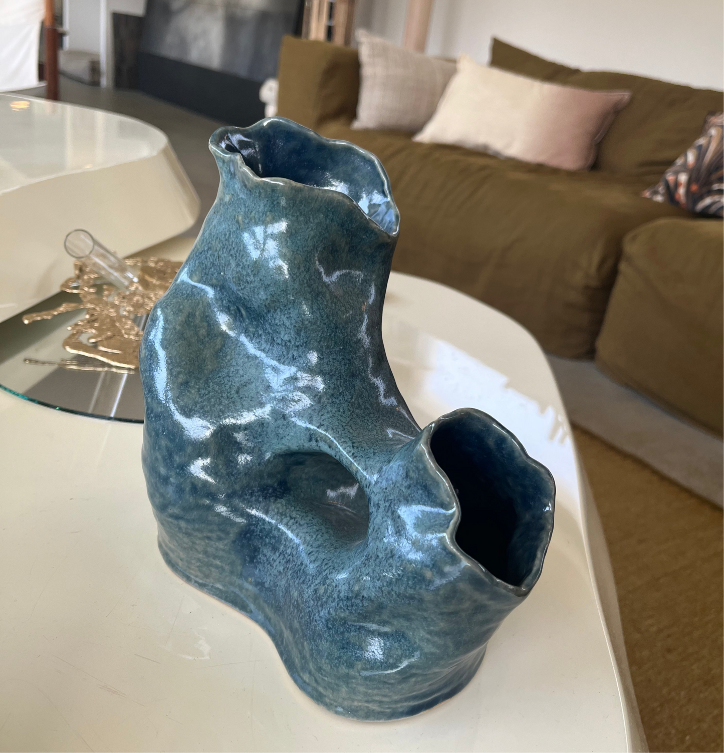 Vase corail bleu I, Cora