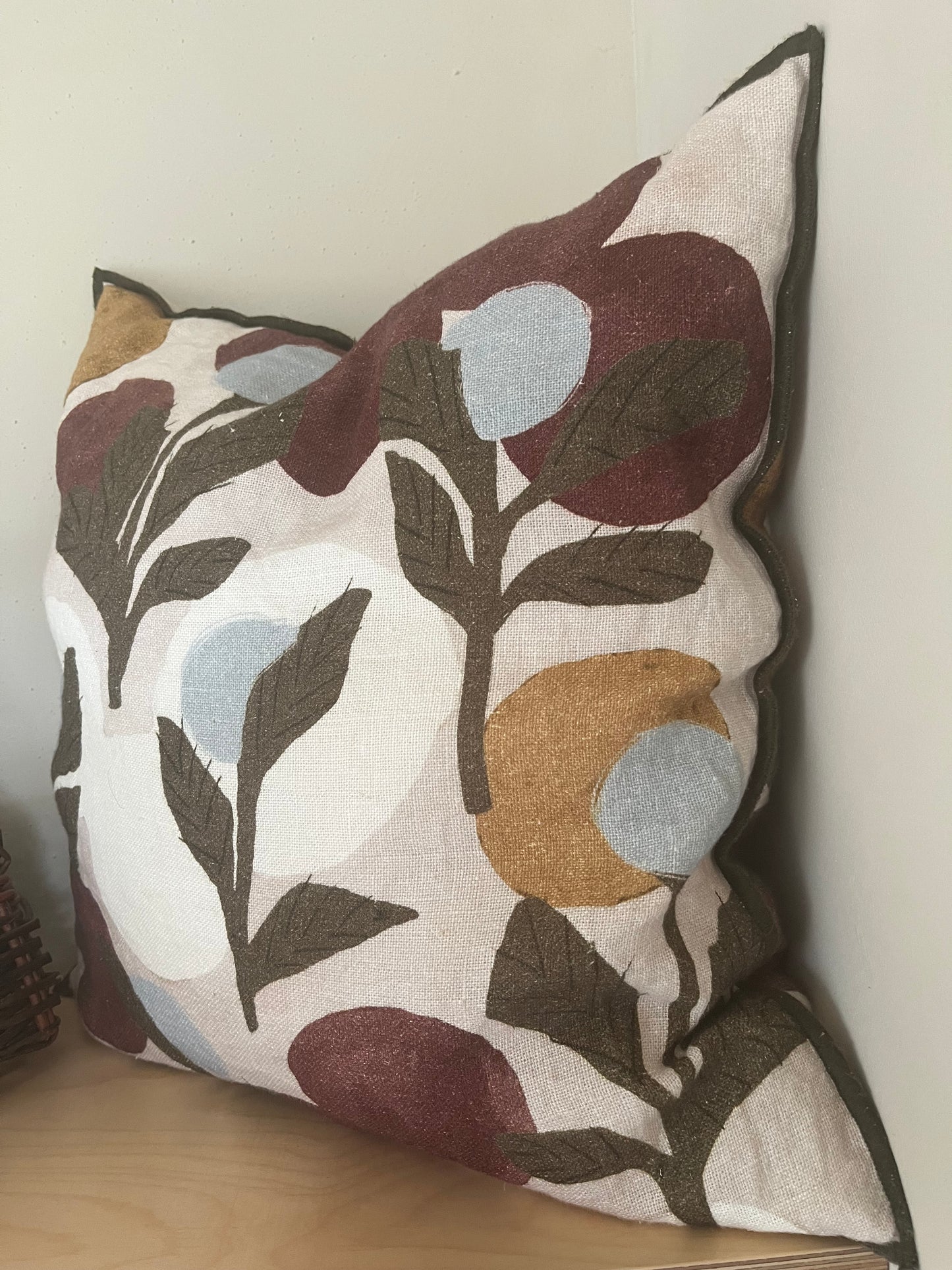 Modèle d'expo. Housse de Coussin + Coussin DAFFODILS - Elitis