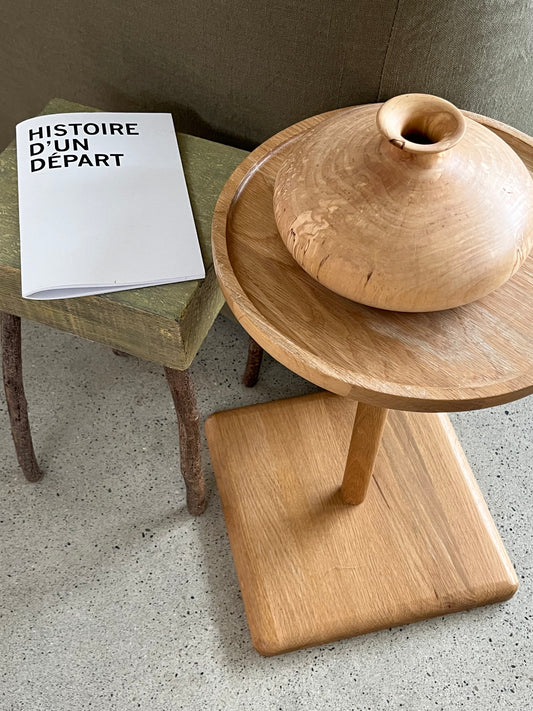 Vase plat en bois de bouleau échauffé par Lorien Cau