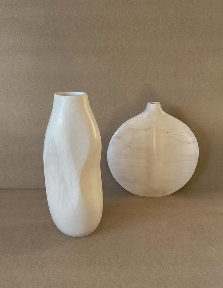 Vase en bois massif, Lorien Cau