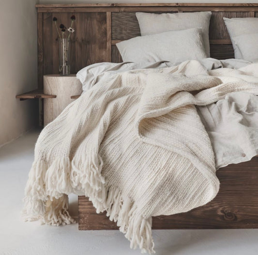 Plaid frangé en laine MURMURE - Bed and Philosophy