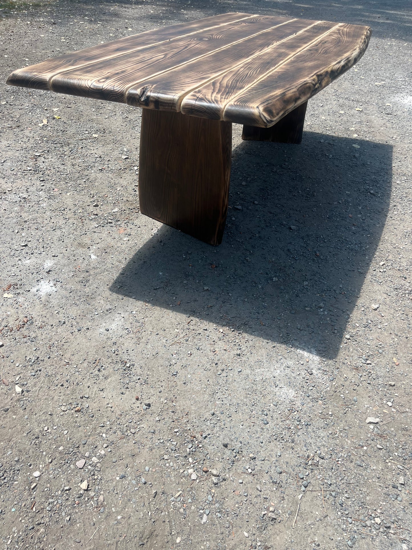 Table Torii effet Moiré Collab LouisLeCharpentier x Maison Makeba
