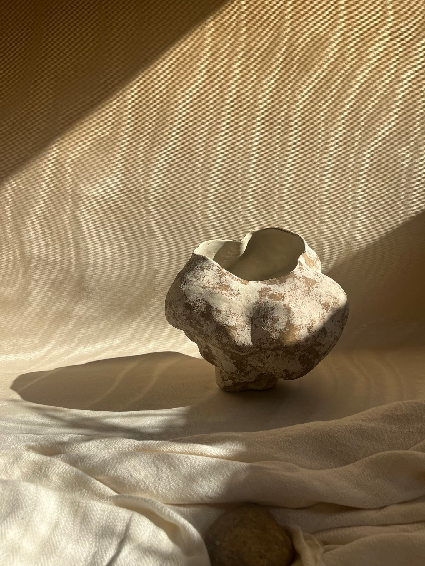 Cora - Vase - Sable