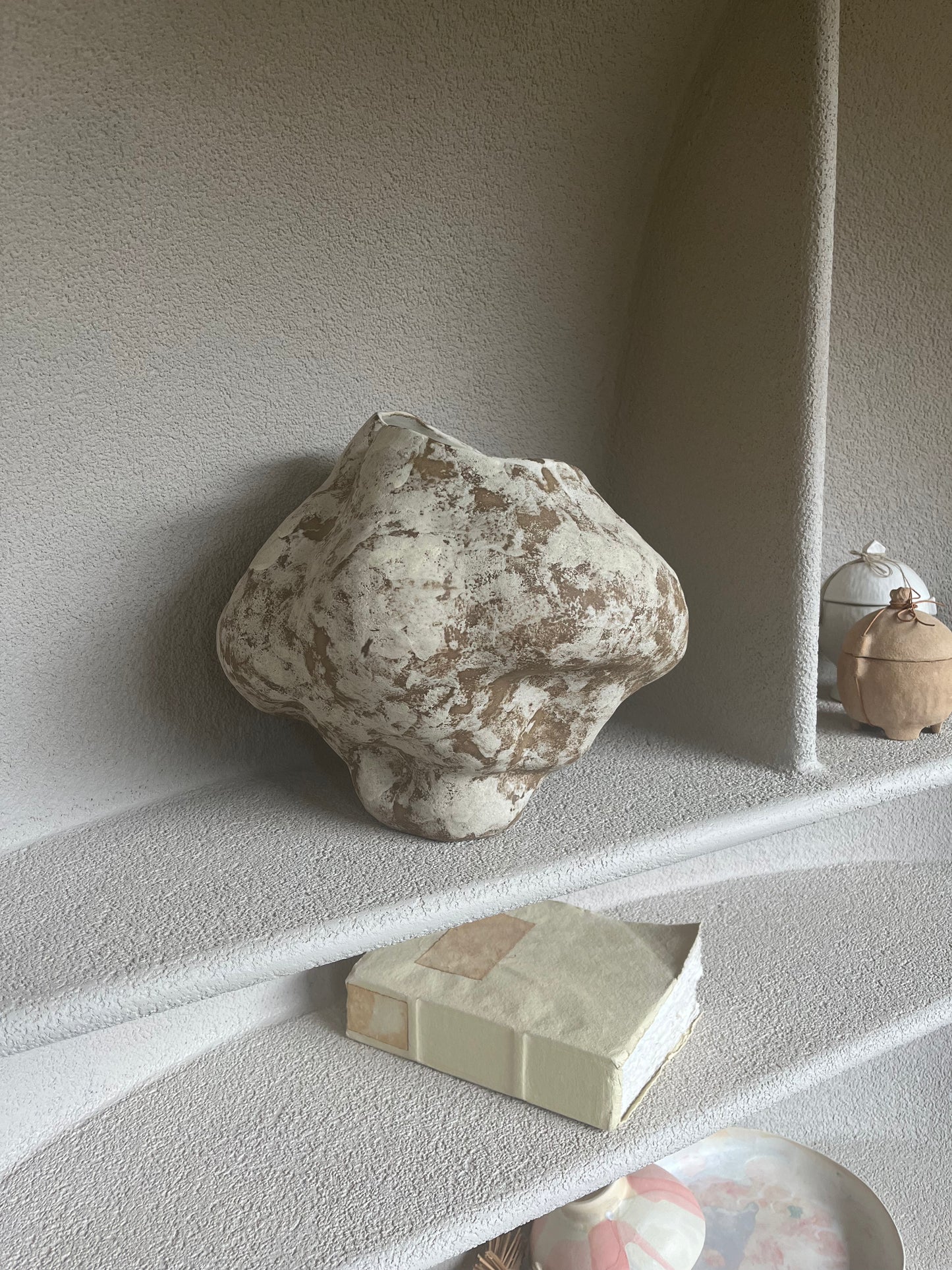 Cora - Vase - Sable