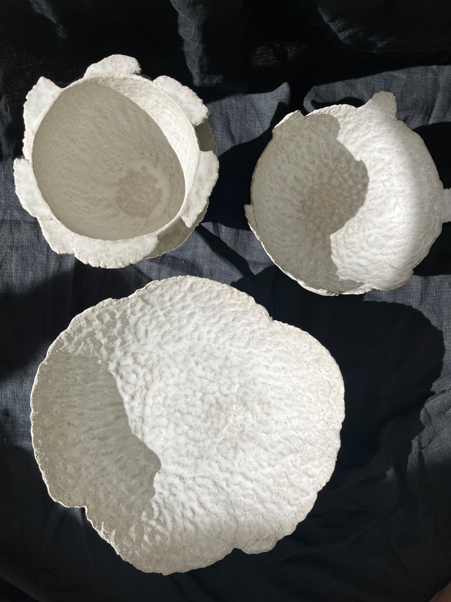 Anne Kurzberg - Ensemble - 3 Coupes en Grès Blanc