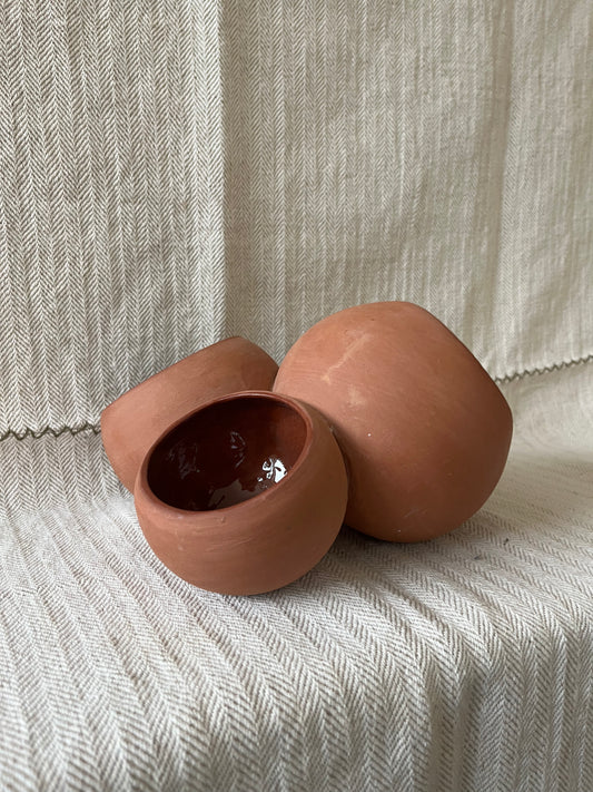 Hannah André - Vase - Tripode