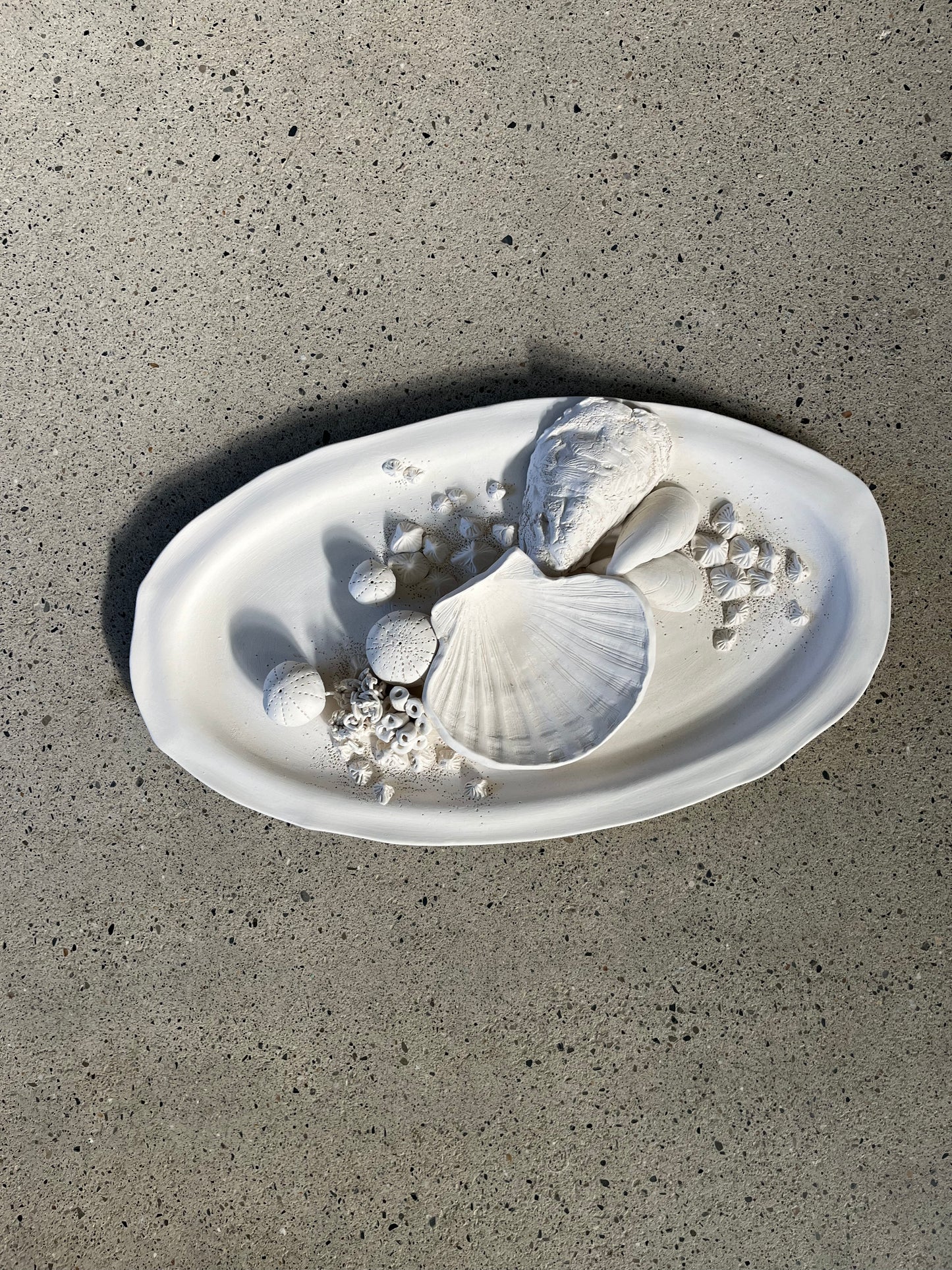 Maison Bonjour - Ensemble - 2 Plats & 1 Bougeoir en Porcelaine
