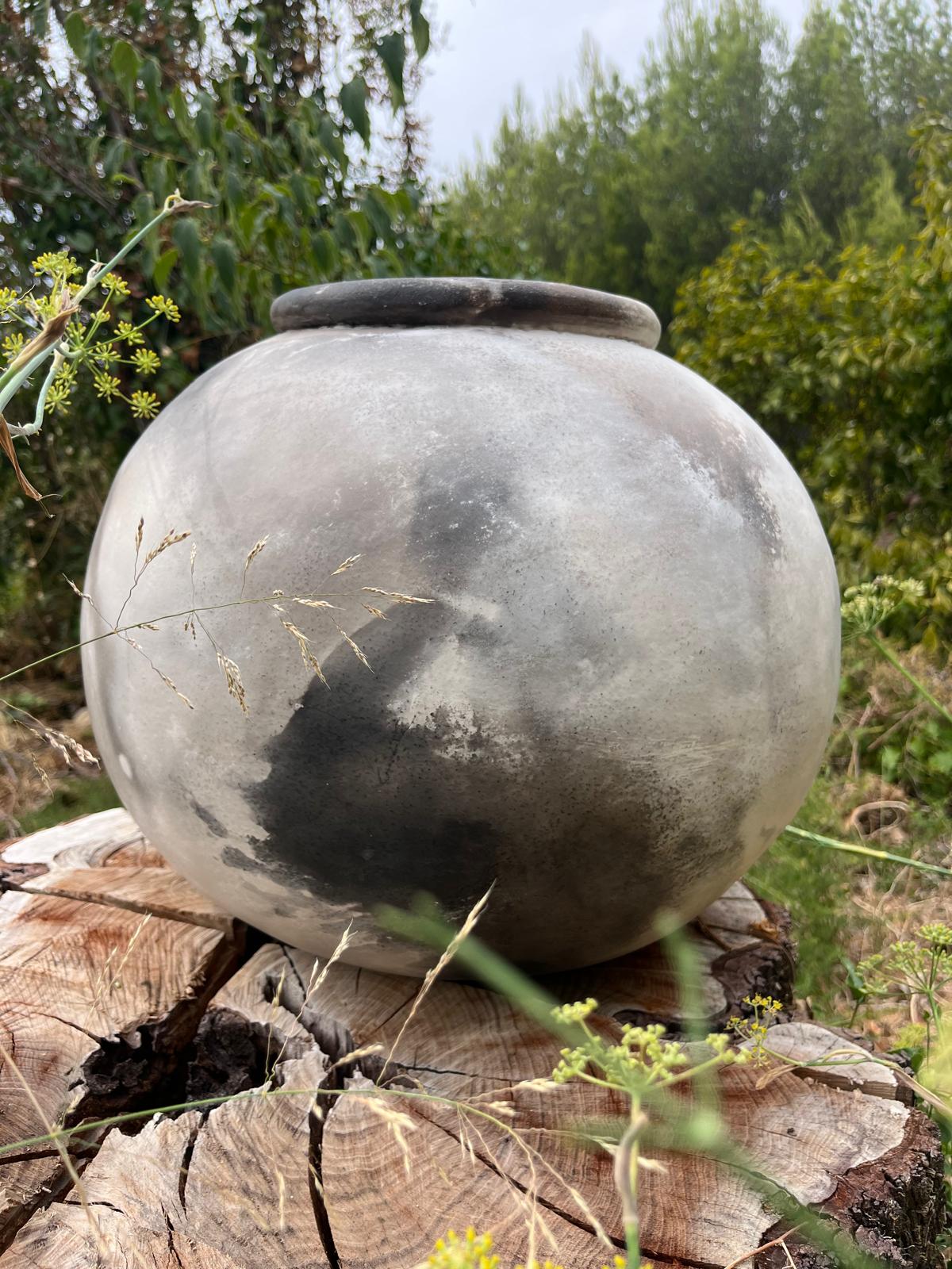 JARRE RONDE , Enfumage, Hannah André