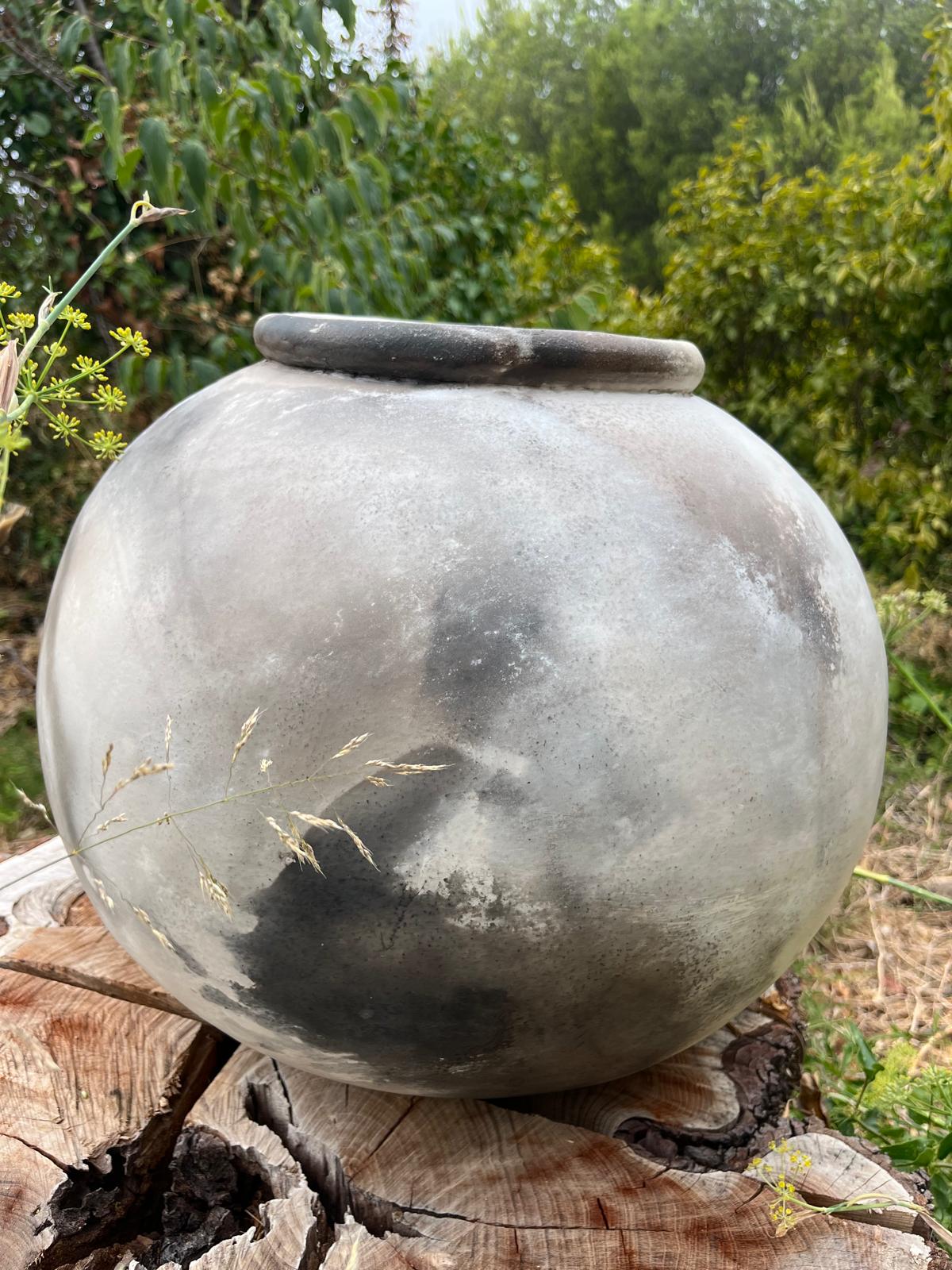 JARRE RONDE , Enfumage, Hannah André