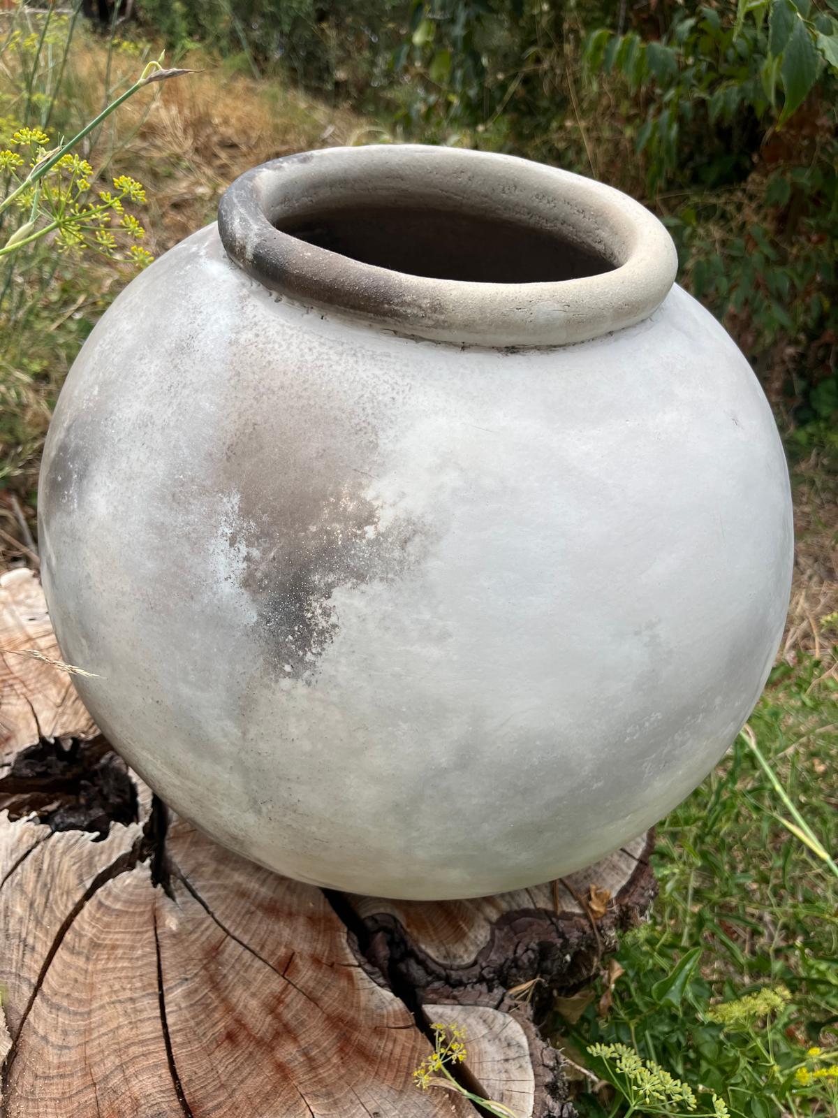 JARRE RONDE , Enfumage, Hannah André