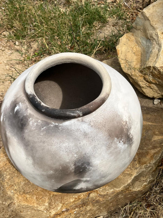 JARRE RONDE , Enfumage, Hannah André