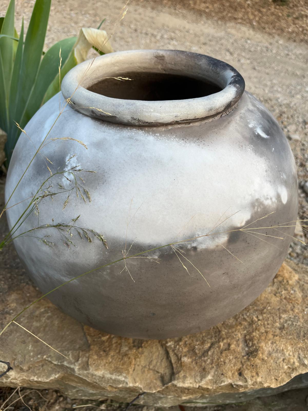 JARRE RONDE , Enfumage, Hannah André