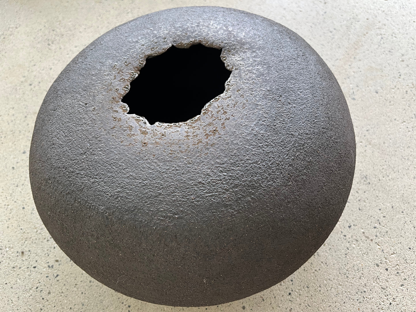 Michelle Torréa - Objet Sculptural - La Jarre au Nombril