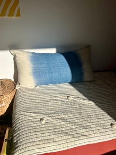 Housse de coussin Marcel Indigo Bed and Philosophy - modèle d’exposition