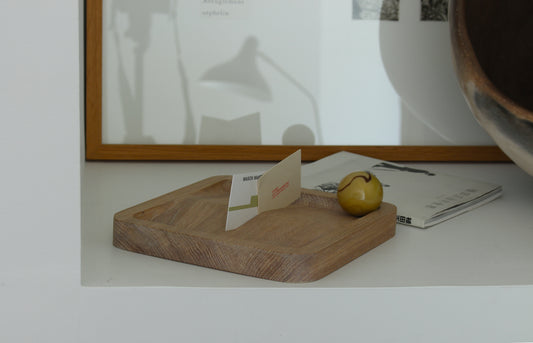 Vide Poche Fraise. Studio Outters et Sanchez (Exemplaire signé et numéroté).