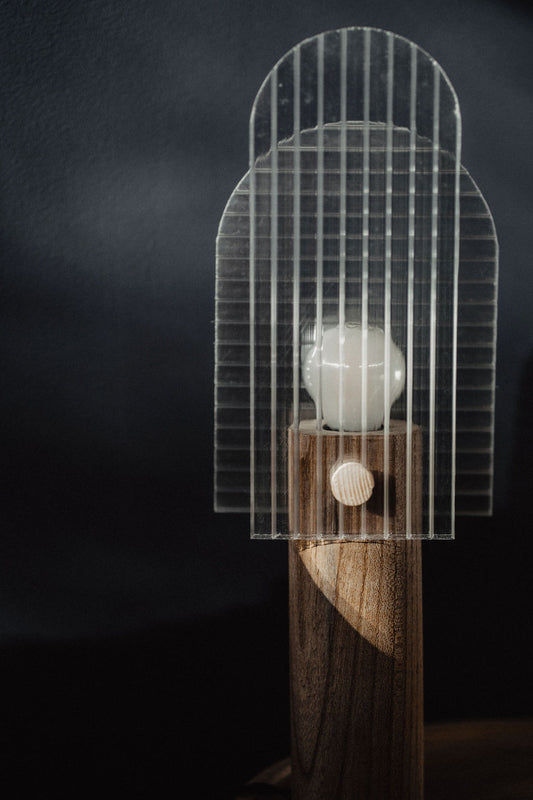DYADE Lampes et Vases,  Pauline Pietri