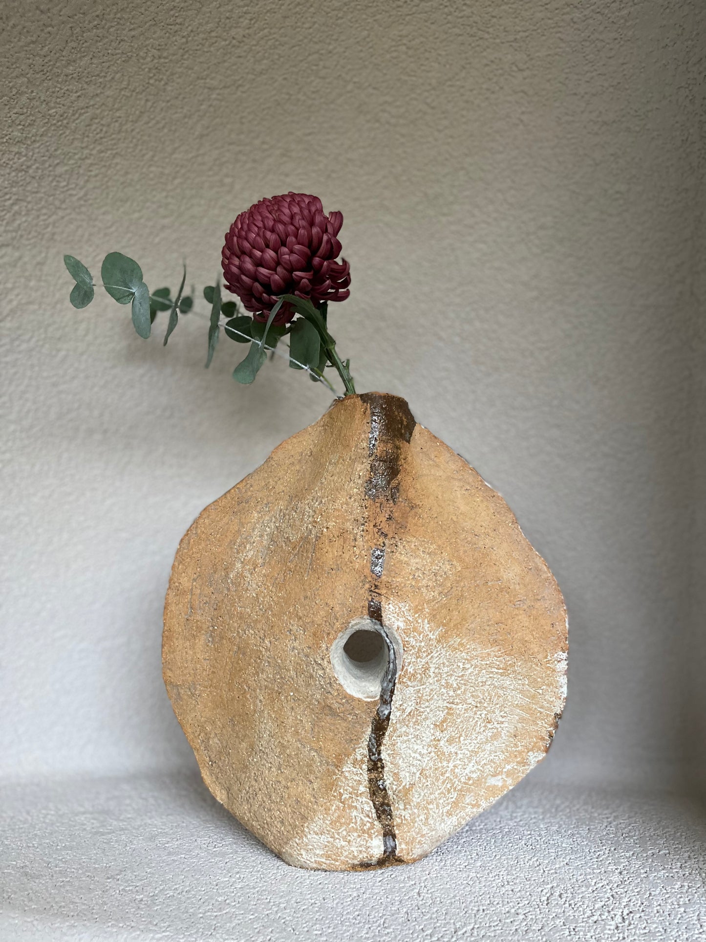 Vase avec son secret au centre Céramique Thais