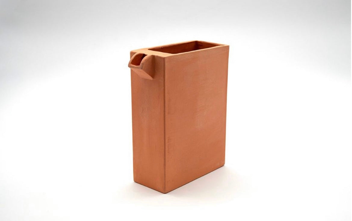 Emilie Cazin - Carafe - Wink