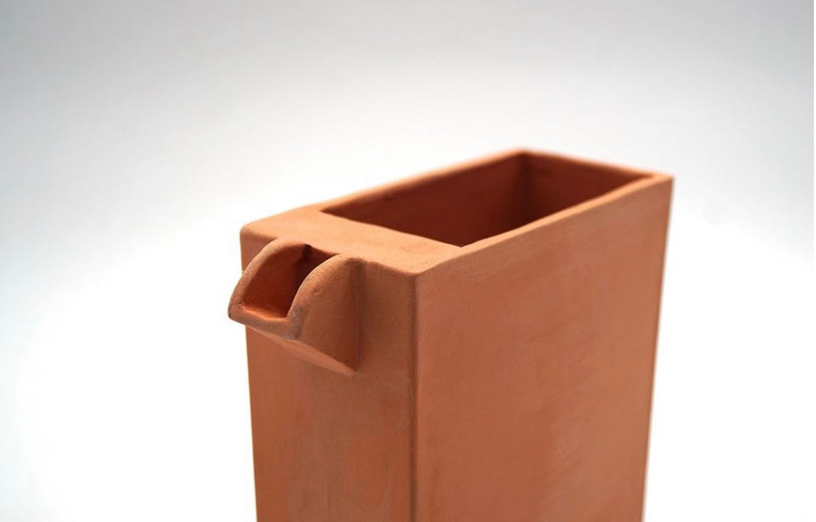 Emilie Cazin - Carafe - Wink